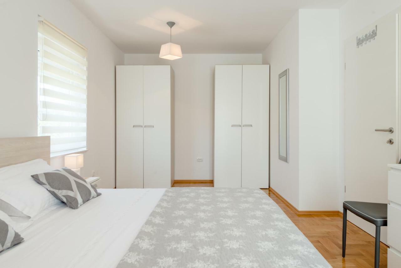 Apartment Sun & Sea สปลิท ภายนอก รูปภาพ