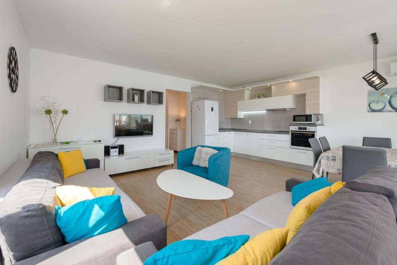 Apartment Sun & Sea สปลิท ภายนอก รูปภาพ
